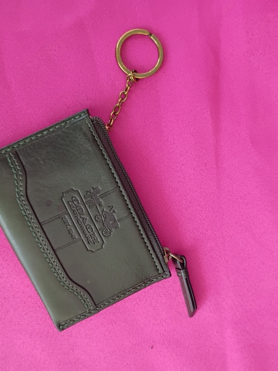 Coach Handbags - Coach Vintage Dark Green Bleeker Leather Keychain Card Wallet